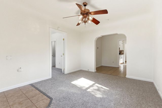 1416 S Court St Street, Visalia, CA 93277