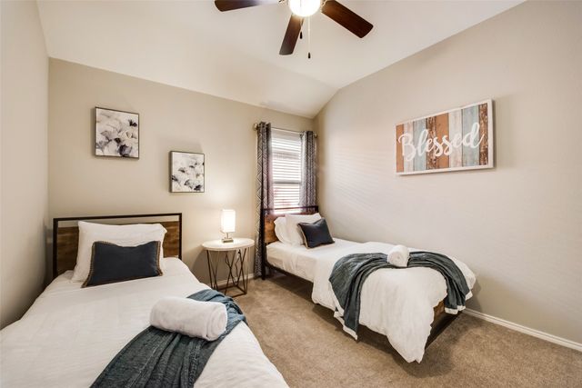 2732 Excalibur Drive, Grand Prairie, TX 75052