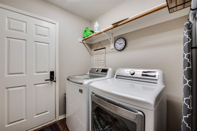 2732 Excalibur Drive, Grand Prairie, TX 75052