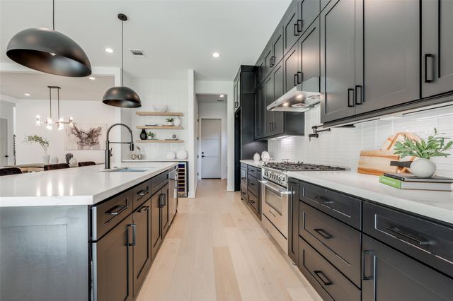 920 E 25th Street, Houston, TX 77009