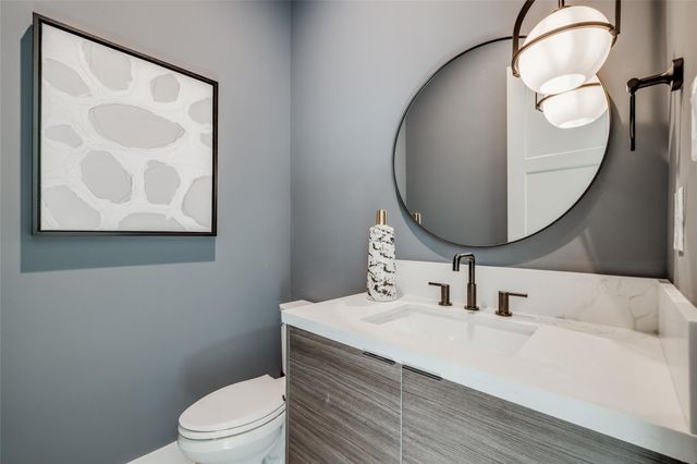 920 E 25th Street, Houston, TX 77009