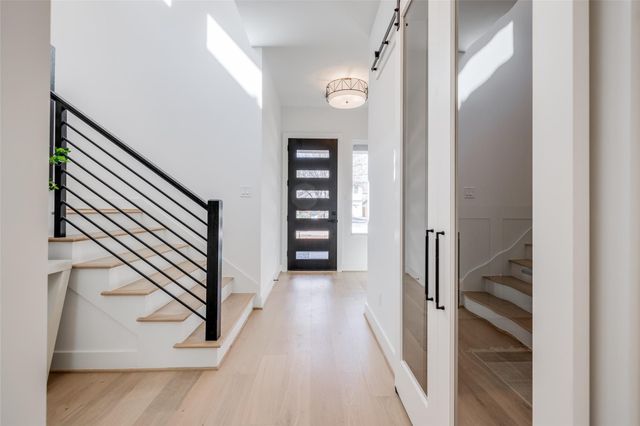 920 E 25th Street, Houston, TX 77009