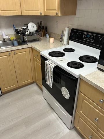 405 S Pine Island Road 213D, Fort Lauderdale, FL 33324