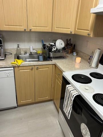 405 S Pine Island Road 213D, Fort Lauderdale, FL 33324