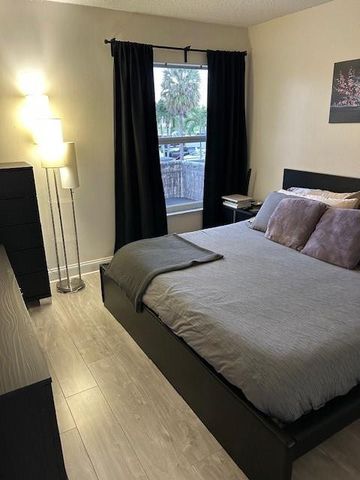 405 S Pine Island Road 213D, Fort Lauderdale, FL 33324