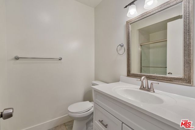 1262 S Barrington Avenue 204, Los Angeles, CA 90025