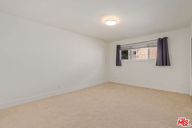 1262 S Barrington Avenue 204, Los Angeles, CA 90025