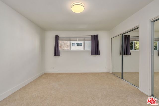 1262 S Barrington Avenue 204, Los Angeles, CA 90025