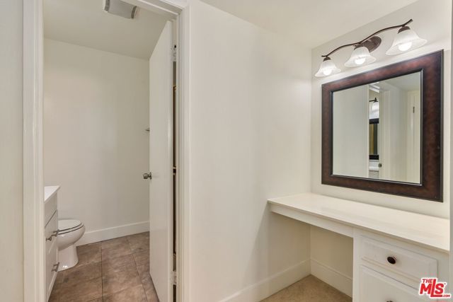 1262 S Barrington Avenue 204, Los Angeles, CA 90025