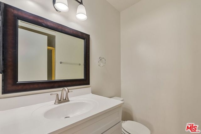 1262 S Barrington Avenue 204, Los Angeles, CA 90025