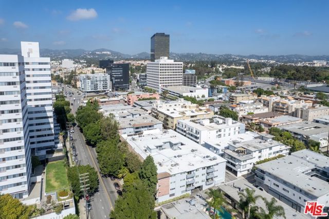 1262 S Barrington Avenue 204, Los Angeles, CA 90025