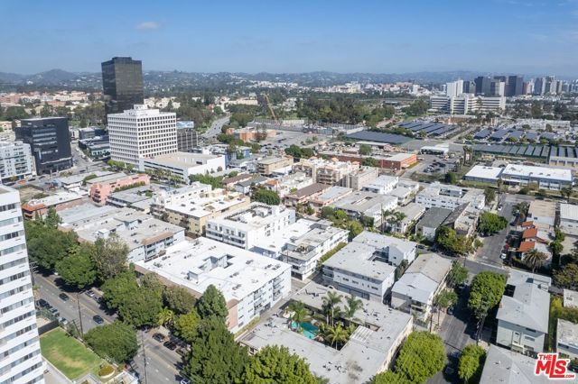 1262 S Barrington Avenue 204, Los Angeles, CA 90025