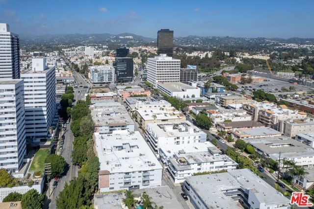 1262 S Barrington Avenue 204, Los Angeles, CA 90025