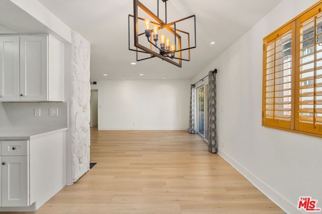 1262 S Barrington Avenue 204, Los Angeles, CA 90025