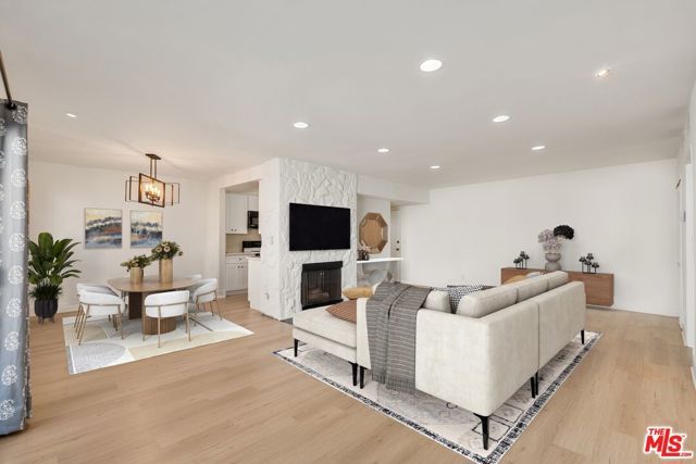 1262 S Barrington Avenue 204, Los Angeles, CA 90025