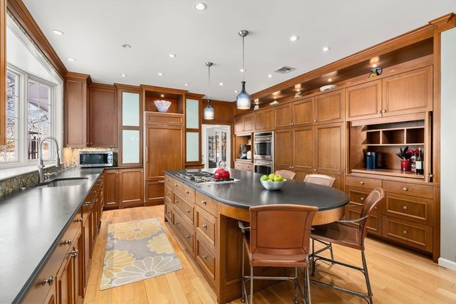 45 Webster Circle, Sudbury, MA 01776