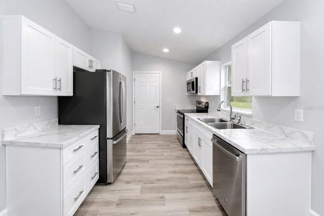 146 SW TREE TOP ROAD, Dunnellon, FL 34431