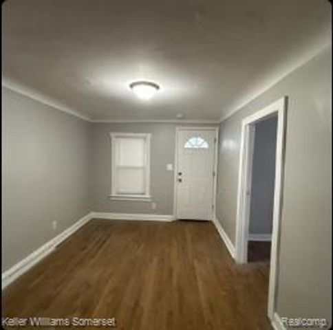 21415 Woodside Avenue, Ferndale, MI 48220