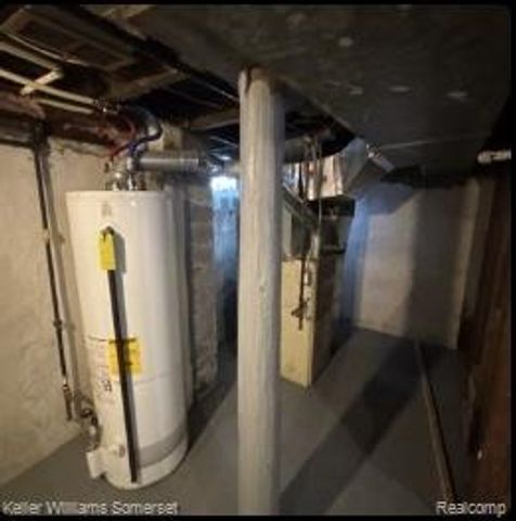 21415 Woodside Avenue, Ferndale, MI 48220