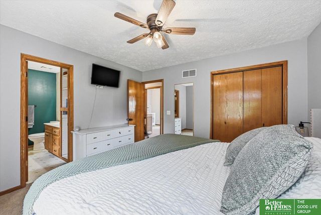 14767 Boyd Street, Omaha, NE 68116