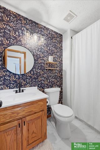 14767 Boyd Street, Omaha, NE 68116