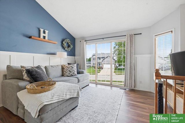 14767 Boyd Street, Omaha, NE 68116
