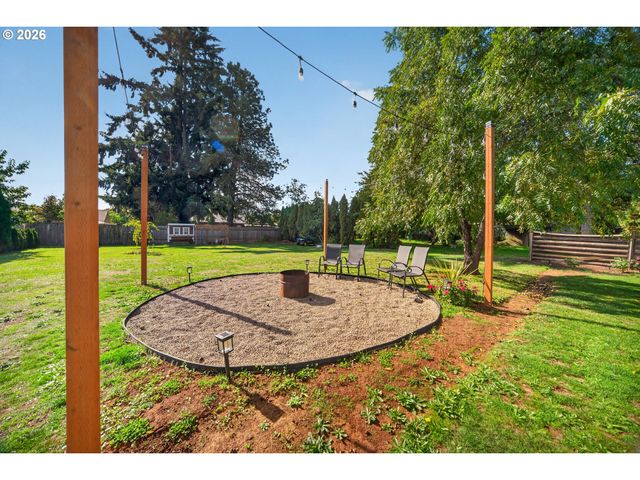 768 BROWNING Ave S, Salem, OR 97302