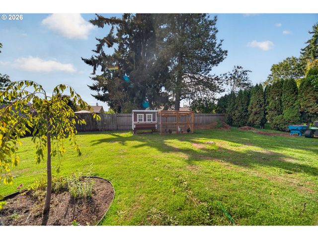 768 BROWNING Ave S, Salem, OR 97302