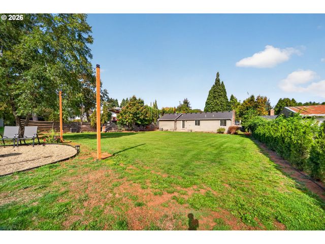 768 BROWNING Ave S, Salem, OR 97302