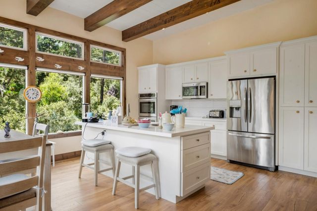 35 Wellings Place, Monterey, CA 93940