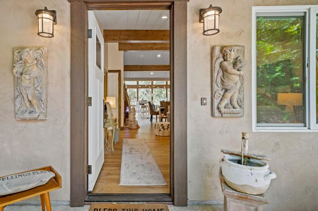 35 Wellings Place, Monterey, CA 93940