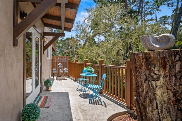 35 Wellings Place, Monterey, CA 93940