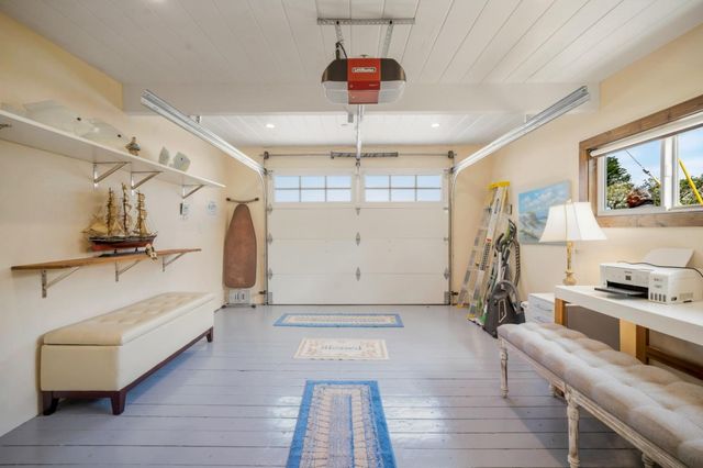 35 Wellings Place, Monterey, CA 93940