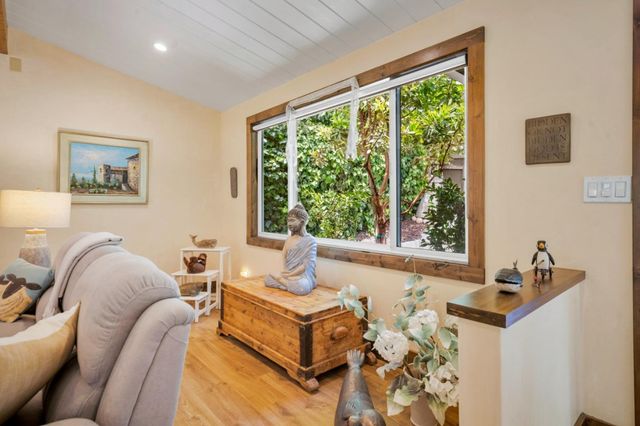 35 Wellings Place, Monterey, CA 93940