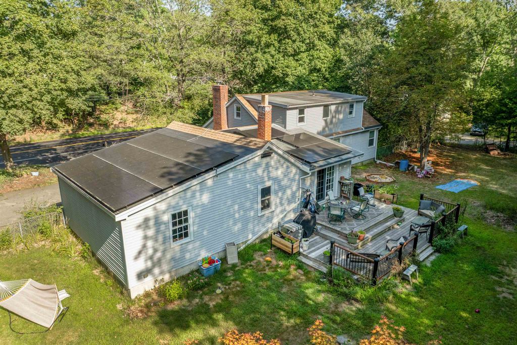 241 Calef Highway, Lee, NH 03861