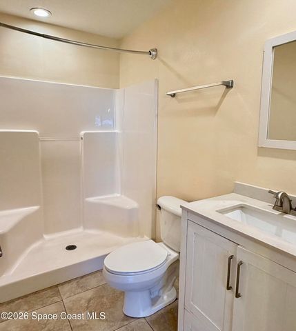 160 Empress Avenue B, Sebastian, FL 32958