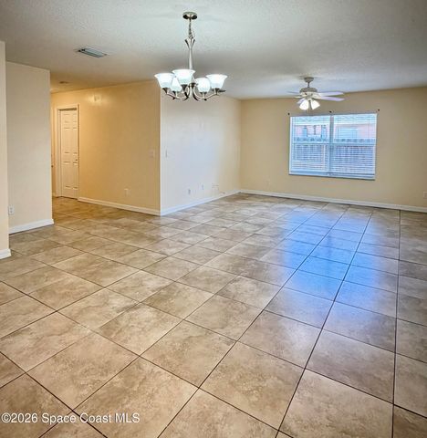 160 Empress Avenue B, Sebastian, FL 32958