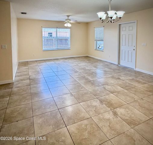 160 Empress Avenue B, Sebastian, FL 32958