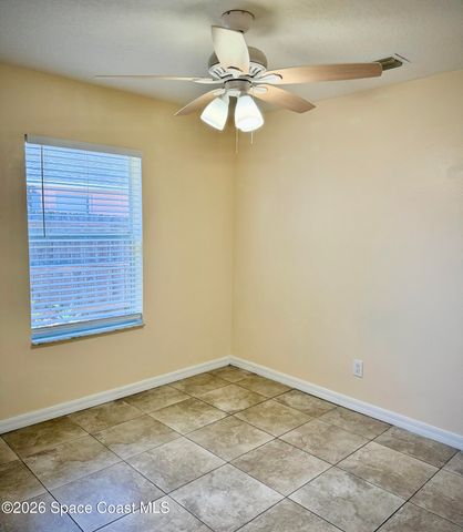 160 Empress Avenue B, Sebastian, FL 32958