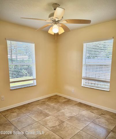160 Empress Avenue B, Sebastian, FL 32958