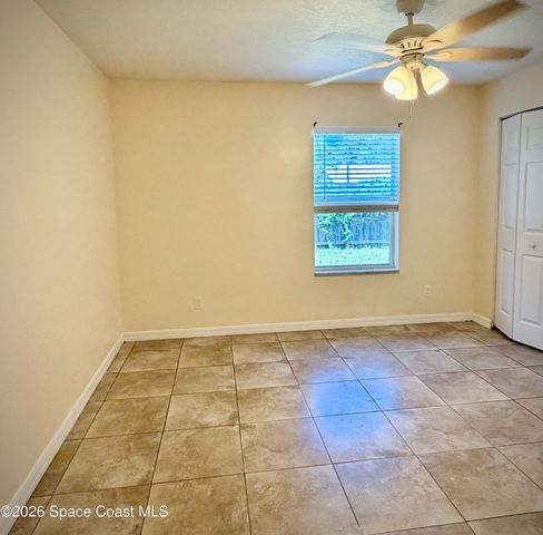 160 Empress Avenue B, Sebastian, FL 32958