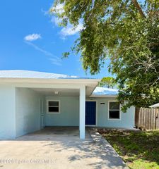 160 Empress Avenue B, Sebastian, FL 32958