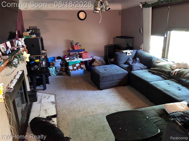 18550 Beechwood Street, Roseville, MI 48066