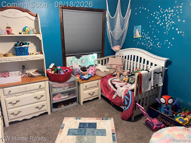 18550 Beechwood Street, Roseville, MI 48066