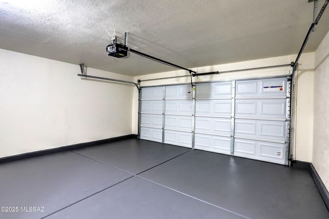 8966 E Fairway Groves Drive, Tucson, AZ 85730