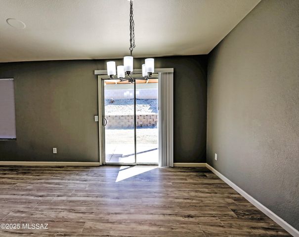 8966 E Fairway Groves Drive, Tucson, AZ 85730