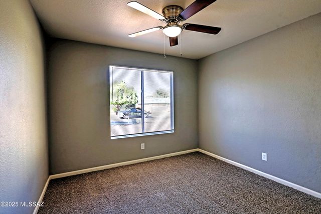 8966 E Fairway Groves Drive, Tucson, AZ 85730