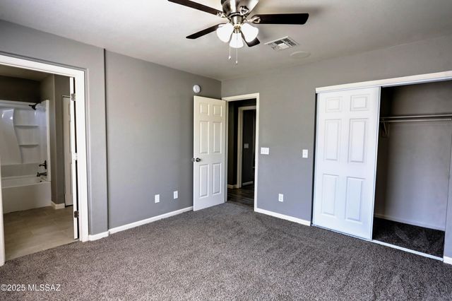 8966 E Fairway Groves Drive, Tucson, AZ 85730