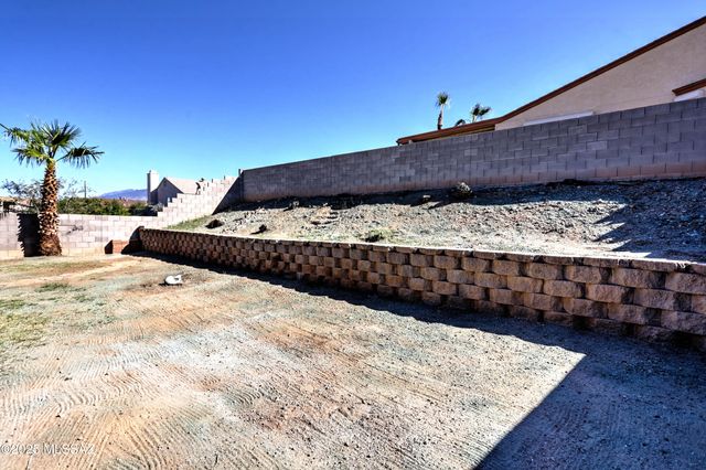 8966 E Fairway Groves Drive, Tucson, AZ 85730