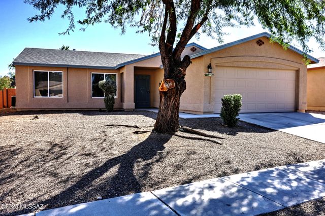 8966 E Fairway Groves Drive, Tucson, AZ 85730